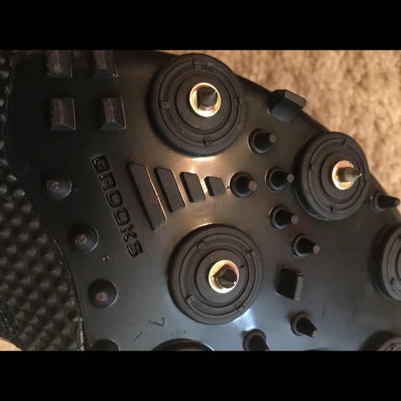 Brooks Track and Field shoes Women’s size 7 - Picture 6 of 6